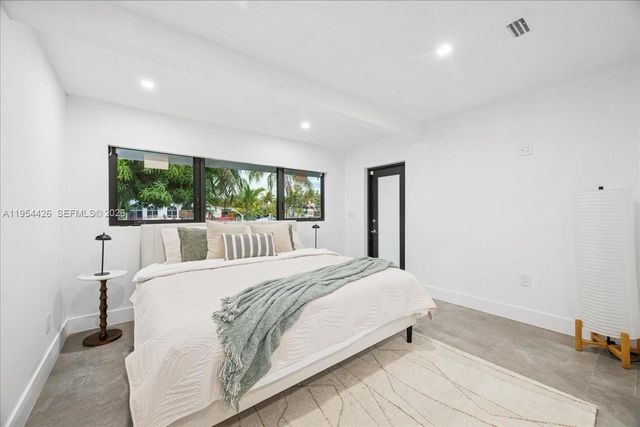 2305 Magnolia Dr, North Miami, FL 33181