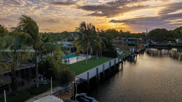 2305 Magnolia Dr, North Miami, FL 33181