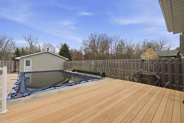 911 W Water Street, New Buffalo City, MI 49117