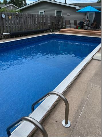 911 W Water Street, New Buffalo City, MI 49117