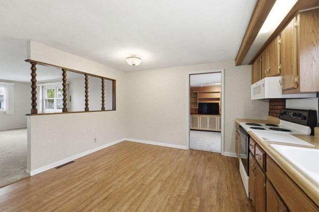 911 W Water Street, New Buffalo City, MI 49117