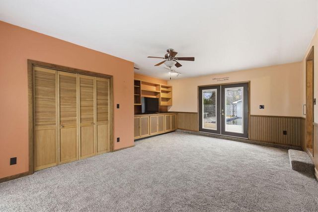 911 W Water Street, New Buffalo City, MI 49117