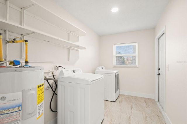 815 SHANGRI LA DRIVE, Seffner, FL 33584