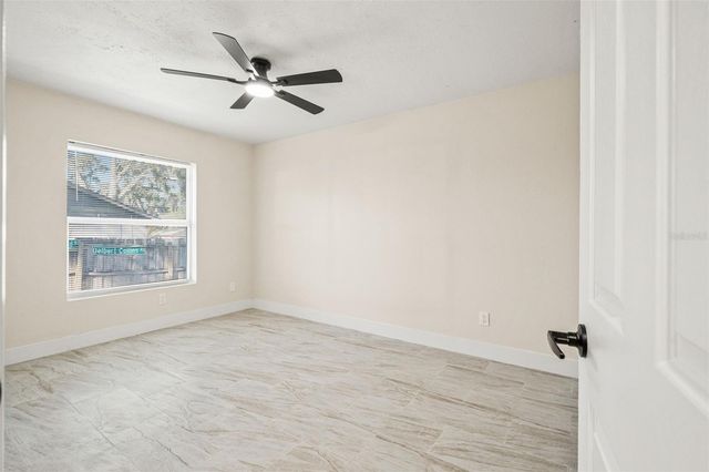 815 SHANGRI LA DRIVE, Seffner, FL 33584