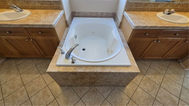 6877 Quiet Peeps Place, North Las Vegas, NV 89084