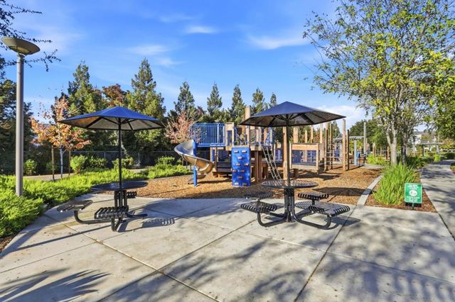 5740 Vibrant Loop, San Jose, CA 95119