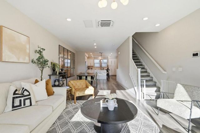 5740 Vibrant Loop, San Jose, CA 95119