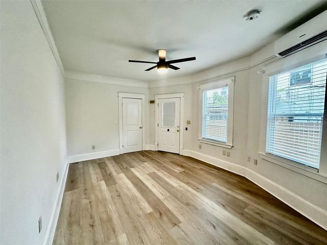 606 LAKE DOT CIRCLE C, Orlando, FL 32801