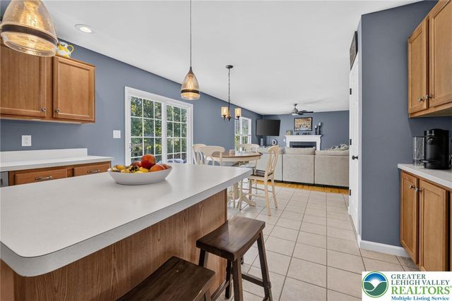 4130 Redbud Drive East, Whitehall Twp, PA 18052