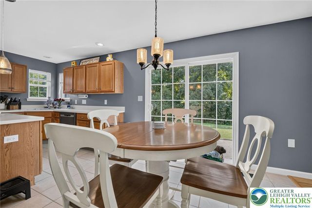 4130 Redbud Drive East, Whitehall Twp, PA 18052