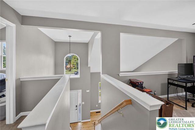 4130 Redbud Drive East, Whitehall Twp, PA 18052