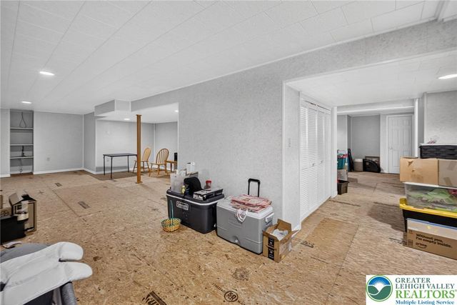 4130 Redbud Drive East, Whitehall Twp, PA 18052