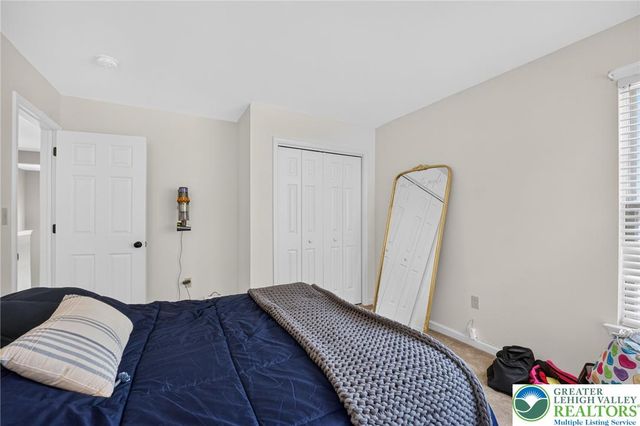 4130 Redbud Drive East, Whitehall Twp, PA 18052
