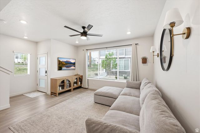 15538 S TRUMPET LN, Bluffdale, UT 84065