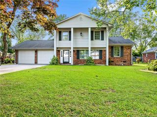 393 Admiral Drive, Fayetteville, NC 28303