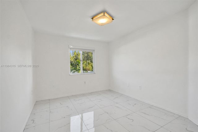 10065 Bay Harbor Ter, Bay Harbor Islands, FL 33154