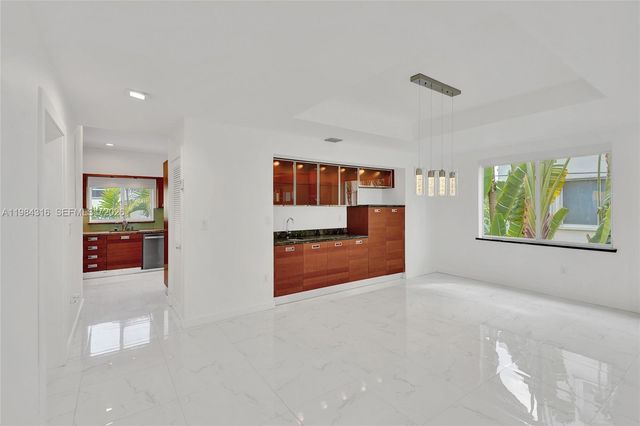 10065 Bay Harbor Ter, Bay Harbor Islands, FL 33154