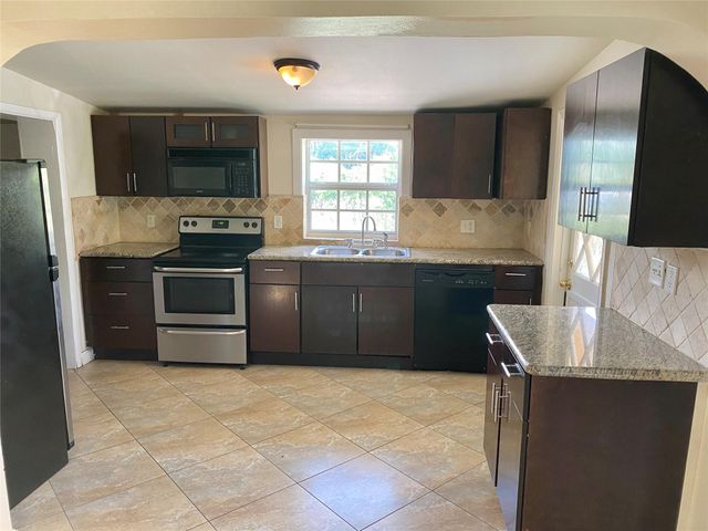 1430 NE 41st Dr, Pompano Beach, FL 33064