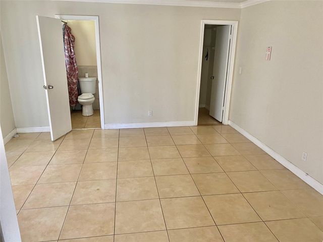 1430 NE 41st Dr, Pompano Beach, FL 33064