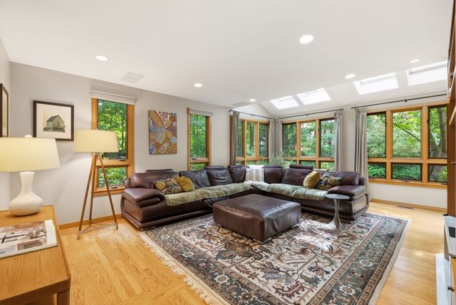 40 Warren Street, Newton, MA 02459