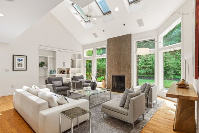 40 Warren Street, Newton, MA 02459