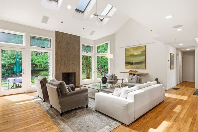 40 Warren Street, Newton, MA 02459