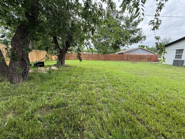 3910 Pocatello Street, Irving, TX 75062