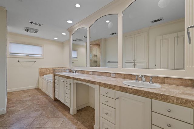 2711 Mountain Laurel DR, Austin, TX 78703