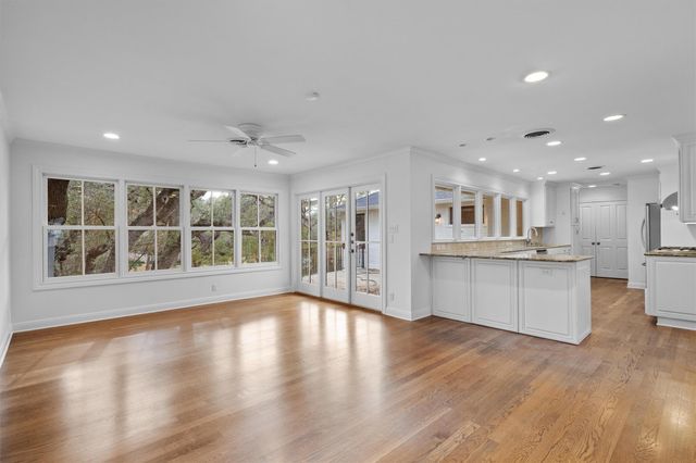 2711 Mountain Laurel DR, Austin, TX 78703