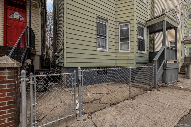 139 Voss Avenue, Yonkers, NY 10703