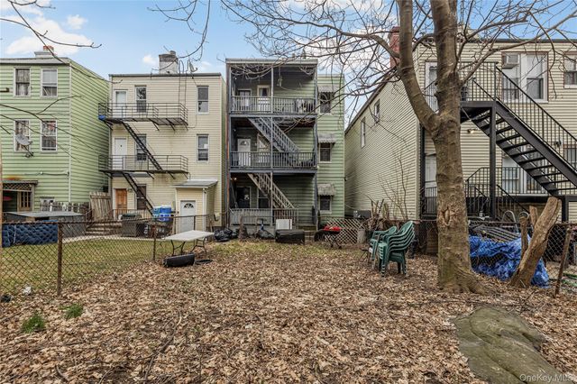 139 Voss Avenue, Yonkers, NY 10703