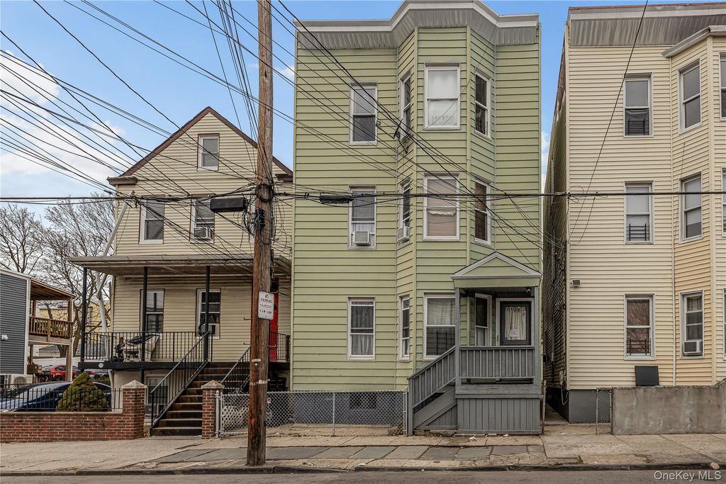 139 Voss Avenue, Yonkers, NY 10703