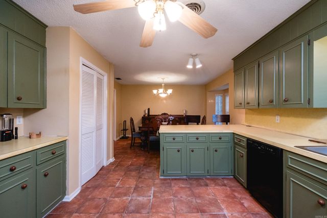 2421 Gunpowder Road, Little Rock, AR 72212