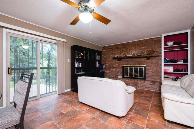 2421 Gunpowder Road, Little Rock, AR 72212