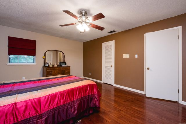 2421 Gunpowder Road, Little Rock, AR 72212