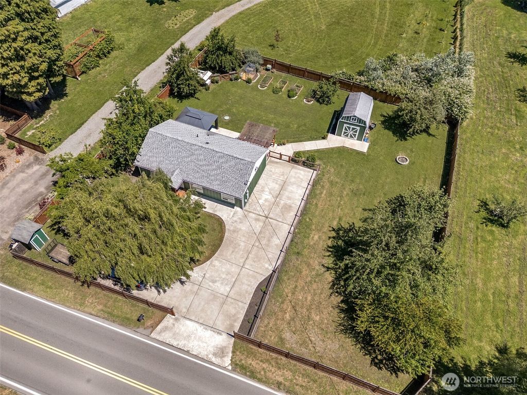 324 Nisqually Cut Off Road SE, Olympia, WA 98513