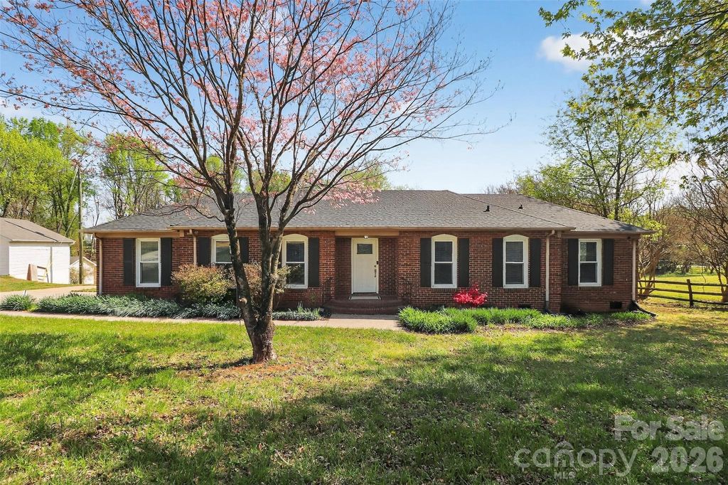 4019 Back Creek Church Road, Charlotte, NC 28213