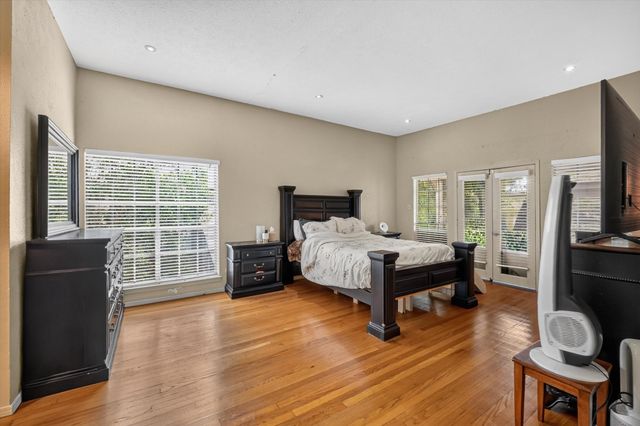 10437 High Hollows Drive 220, Dallas, TX 75230