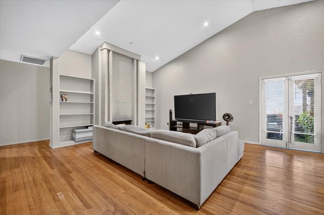 10437 High Hollows Drive 220, Dallas, TX 75230