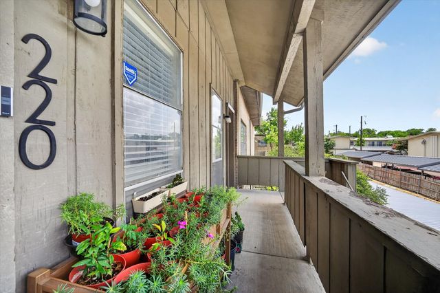 10437 High Hollows Drive 220, Dallas, TX 75230