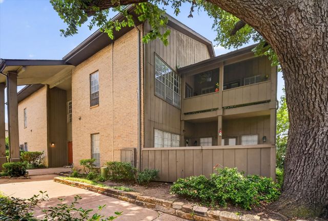 10437 High Hollows Drive 220, Dallas, TX 75230