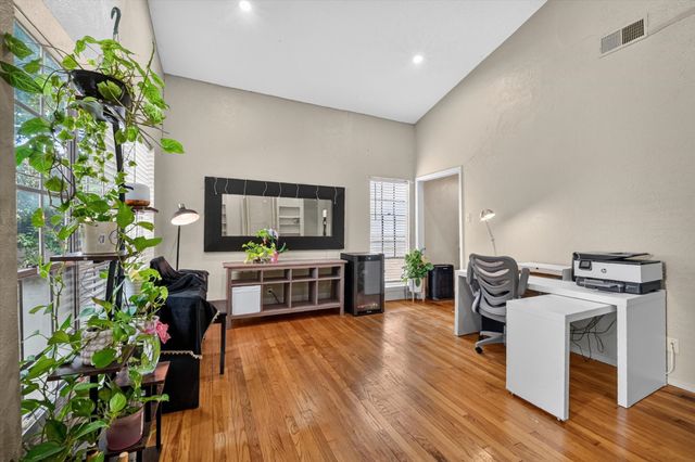10437 High Hollows Drive 220, Dallas, TX 75230