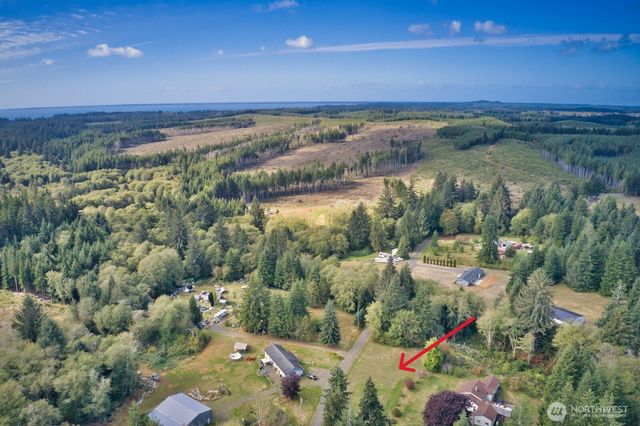 71 Chenois Valley Road, Hoquiam, WA 98550