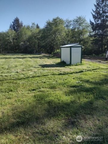 71 Chenois Valley Road, Hoquiam, WA 98550