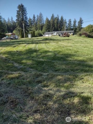 71 Chenois Valley Road, Hoquiam, WA 98550