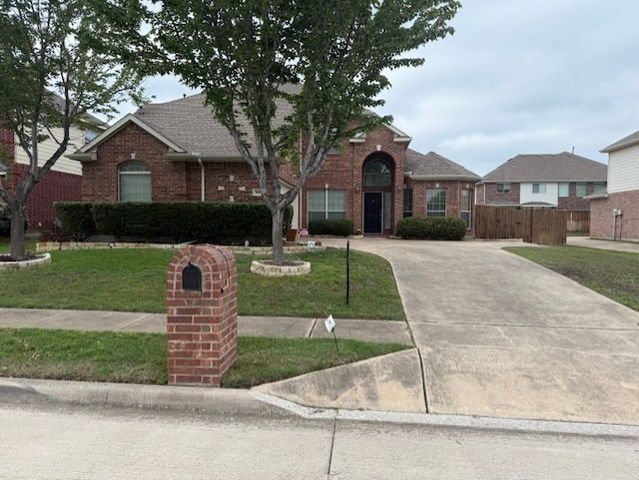 3609 S Texas Drive, Sachse, TX 75048