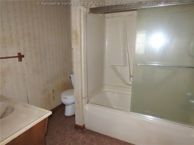 217 17th Street, Dunbar, WV 25064