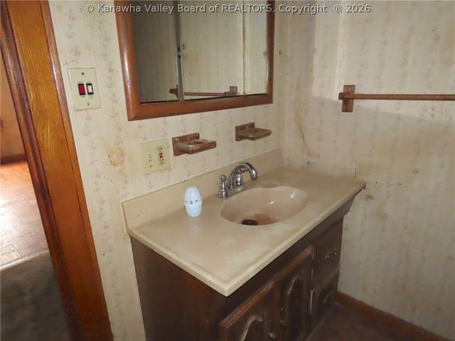 217 17th Street, Dunbar, WV 25064