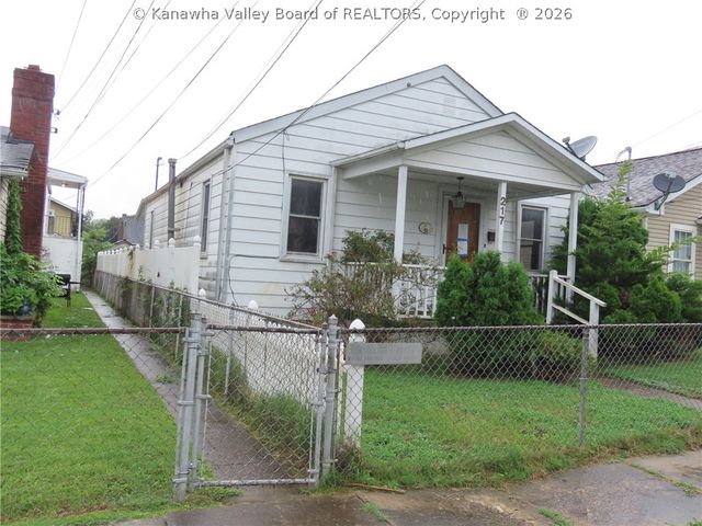 217 17th Street, Dunbar, WV 25064