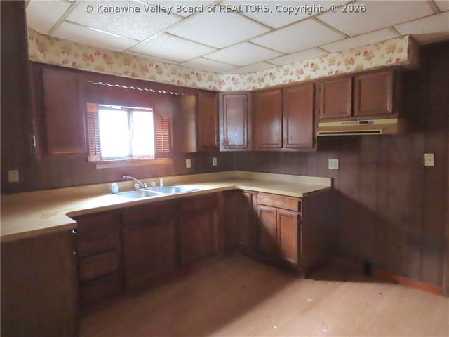 217 17th Street, Dunbar, WV 25064